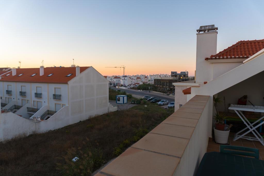 Apartments Baleal: Balconies And Pool Ferrel  Exterior foto